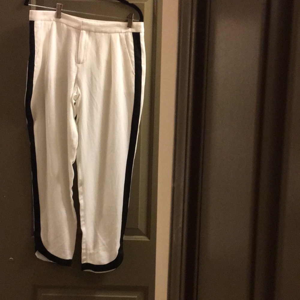 Pants| Banana Republic| White/Black Stripe|Size 6.